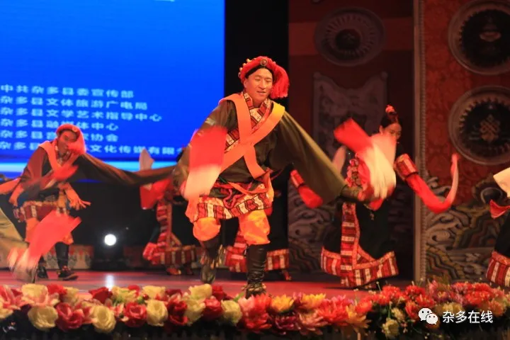 腾飞吧!澜湄之源 宝地杂多——《澜湄之源 宝地杂多》大型音乐人文风光旅游宣传专辑发布会暨“中国藏族山歌之乡”授牌仪式圆满举行! 腾飞吧!澜湄之源 宝地杂多——《澜湄之源 宝地杂多》大型音乐人文风光旅游宣传专辑发布会暨“中国藏族山歌之乡”授牌仪式圆满举行!