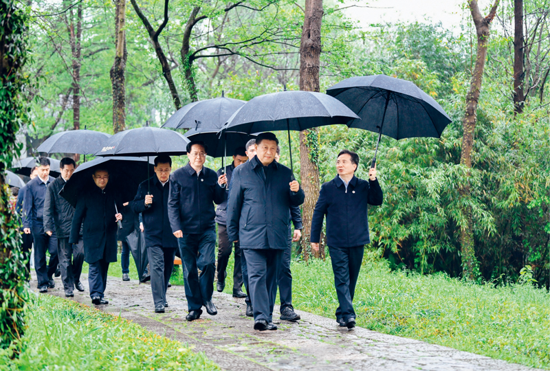 习近平：关于全面建成小康社会补短板问题