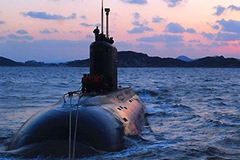 昆明舰舰长：学习372潜艇官兵早日让新装备形成战力