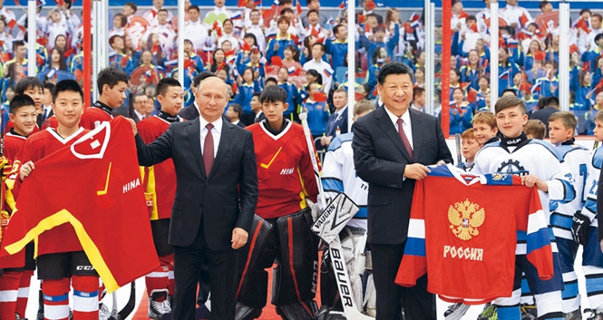 继往开来,携手共创中俄关系新时代