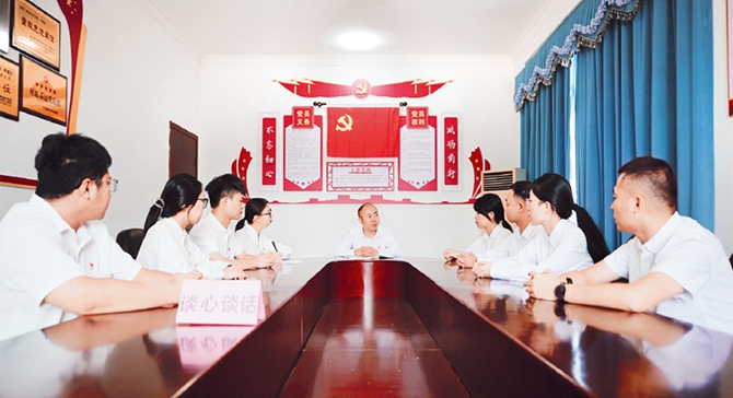把习近平党建思想贯彻到从严管党治党实践中