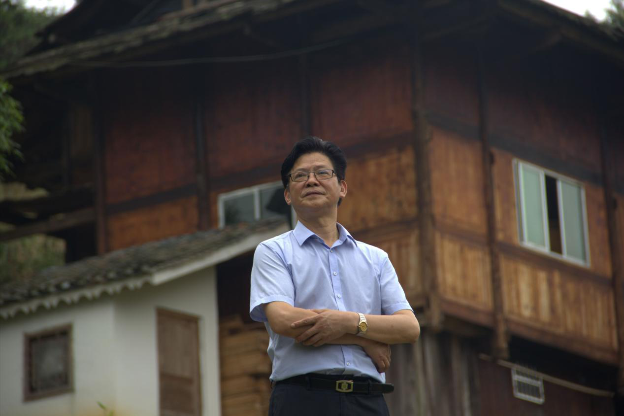 百万年薪or扶贫支教怎么选