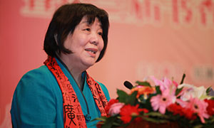 北京作家协会副主席、一级作家毕淑敏讲话