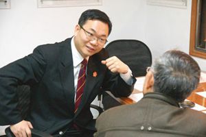 世间已无九步法　法官当如邹碧华