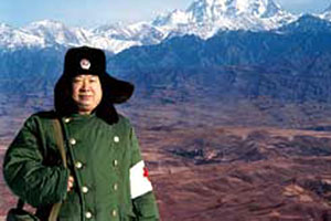 天山天使&mdash;&mdash;记&ldquo;为民造福为党树碑的优秀共产党员&rdquo;庄仕华