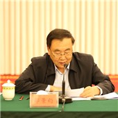 邵景均：举理论红旗 为人民求是