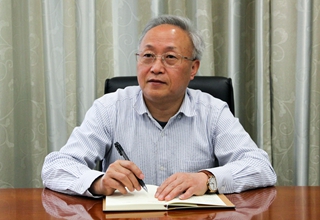 为地方办好党刊作了新示范