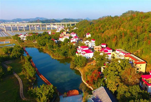 江西：奋力脱贫攻坚 生态追“清”逐“绿”