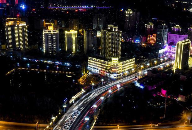 新疆：牢记嘱托增进民族团结 凝心聚力建设美丽新疆