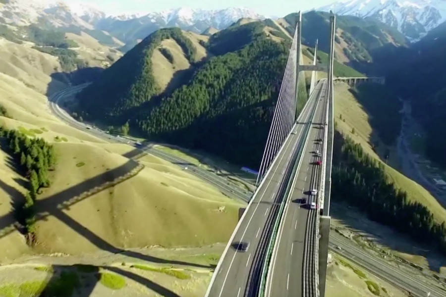 第二集：引领经济发展新常态