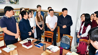 学习马克思主义基本理论是共产党人的必修课