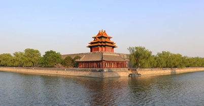 我国国家制度建设和治理体系的“三个是”