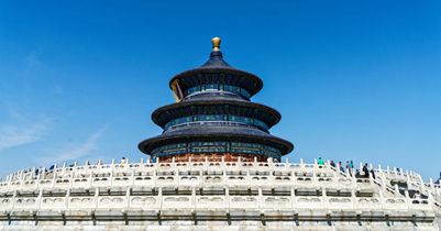 坚持马克思主义在意识形态领域指导地位的根本制度