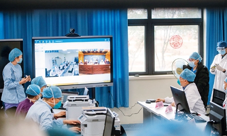 坚持向科学要答案要方法