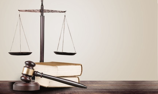 周叶中：大力弘扬社会主义法治精神