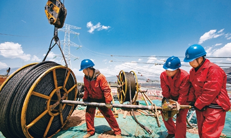 深入贯彻新发展理念 加快构建新发展格局