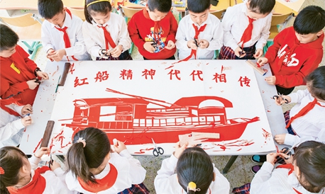 坚定不移听党话跟党走