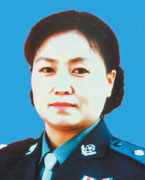 任长霞：担当尽责 执法为民