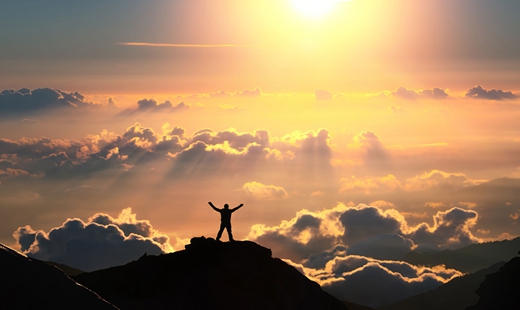 人民日报：坚持在发展中保障和改善民生