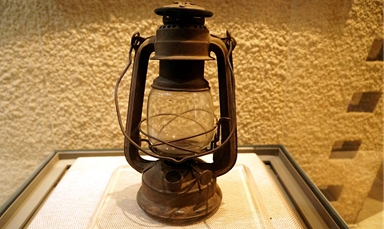 人民日报：大力弘扬脱贫攻坚精神