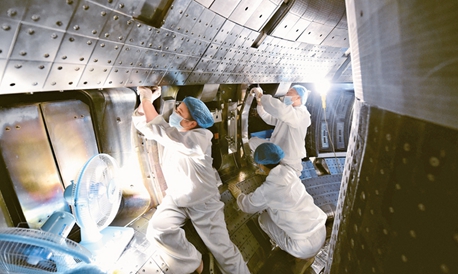 建设高水平科技人才队伍