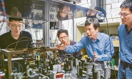 高校要成为人才高地和创新高地