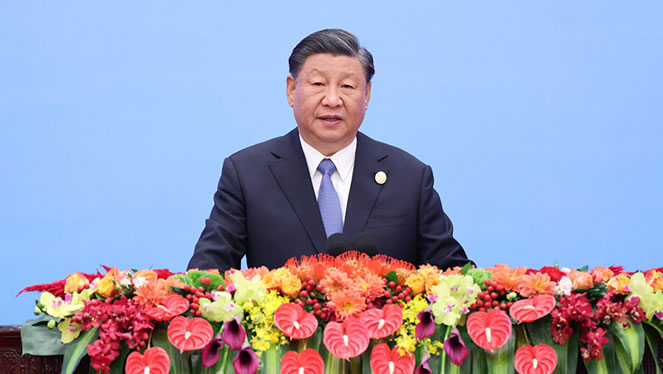 习近平：建设开放包容、互联互通、共同发展的世界